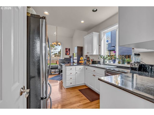 1224 Se 16TH Ave, Canby, OR 97013