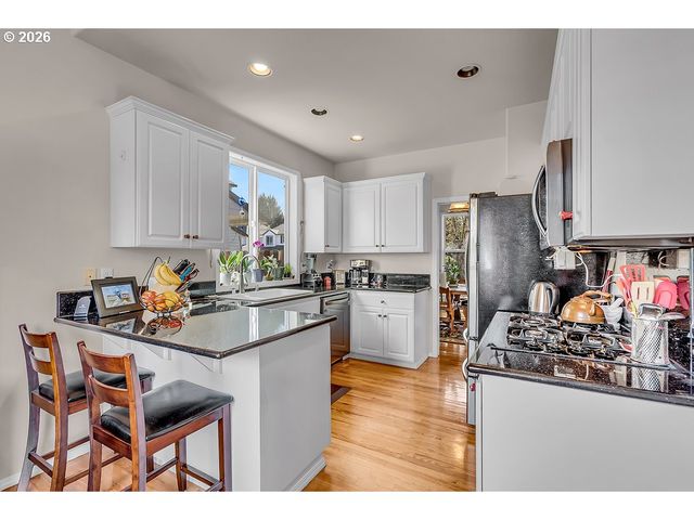 1224 Se 16TH Ave, Canby, OR 97013