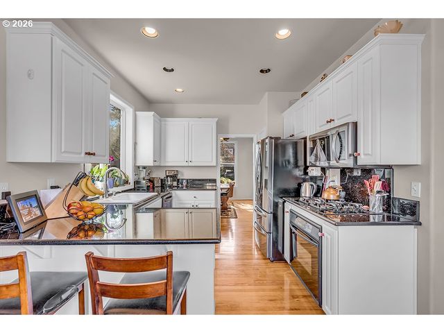 1224 Se 16TH Ave, Canby, OR 97013