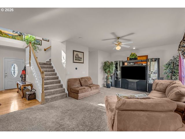 1224 Se 16TH Ave, Canby, OR 97013