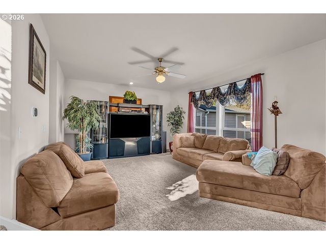 1224 Se 16TH Ave, Canby, OR 97013