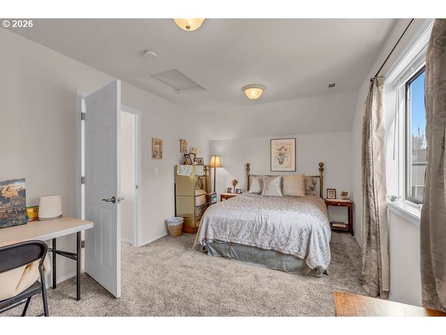 1224 Se 16TH Ave, Canby, OR 97013