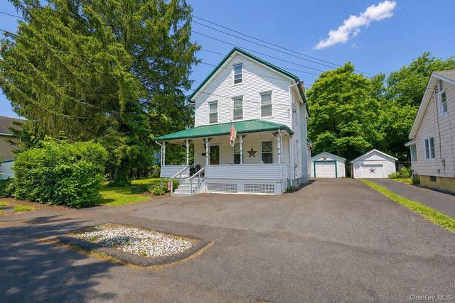 8 Bartlett Street, Ellenville, NY 12428
