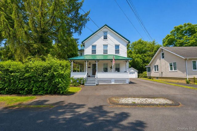 8 Bartlett Street, Ellenville, NY 12428