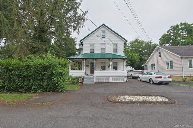 8 Bartlett Street, Ellenville, NY 12428