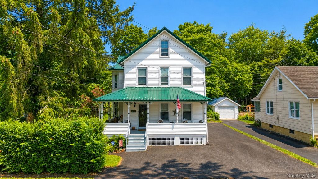 8 Bartlett Street, Ellenville, NY 12428