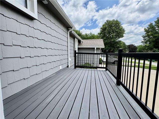 2500 W 47th Terrace, Westwood, KS 66205