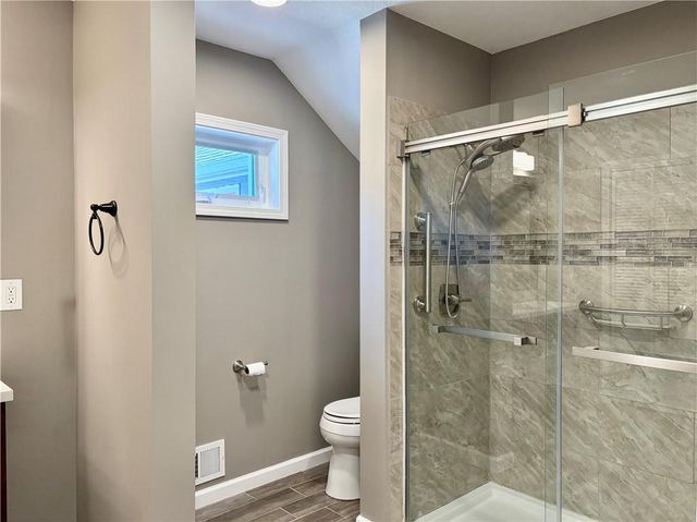 2500 W 47th Terrace, Westwood, KS 66205