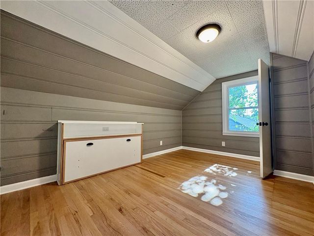 2500 W 47th Terrace, Westwood, KS 66205