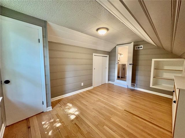 2500 W 47th Terrace, Westwood, KS 66205