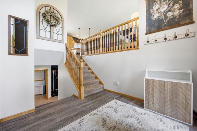 729 36th Avenue W, West Fargo, ND 58078