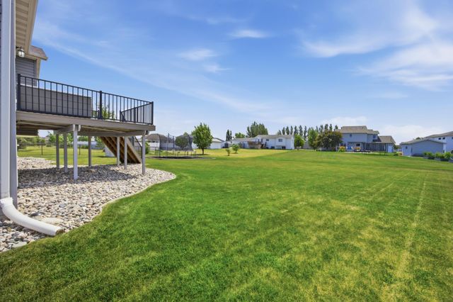 729 36th Avenue W, West Fargo, ND 58078