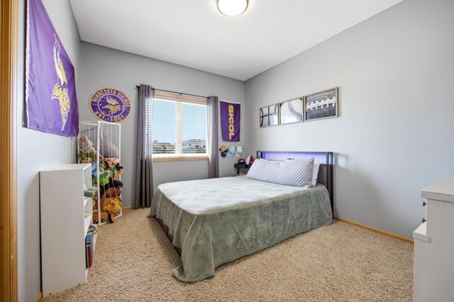 729 36th Avenue W, West Fargo, ND 58078