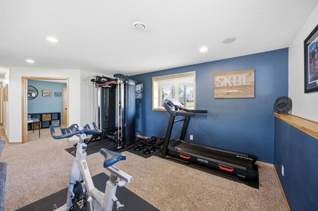 729 36th Avenue W, West Fargo, ND 58078