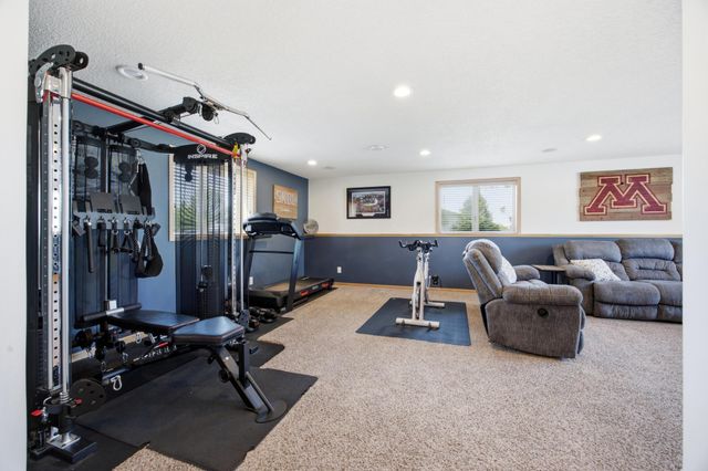 729 36th Avenue W, West Fargo, ND 58078
