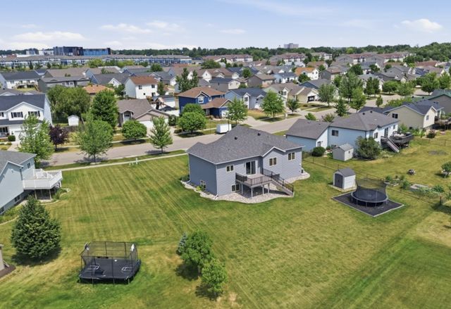 729 36th Avenue W, West Fargo, ND 58078
