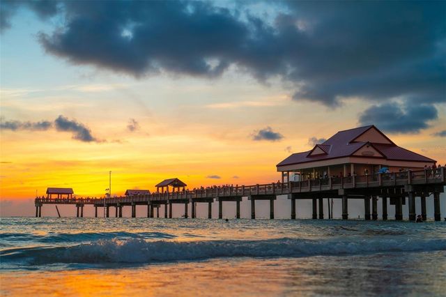 205 DOLPHIN POINT 1, Clearwater Beach, FL 33767