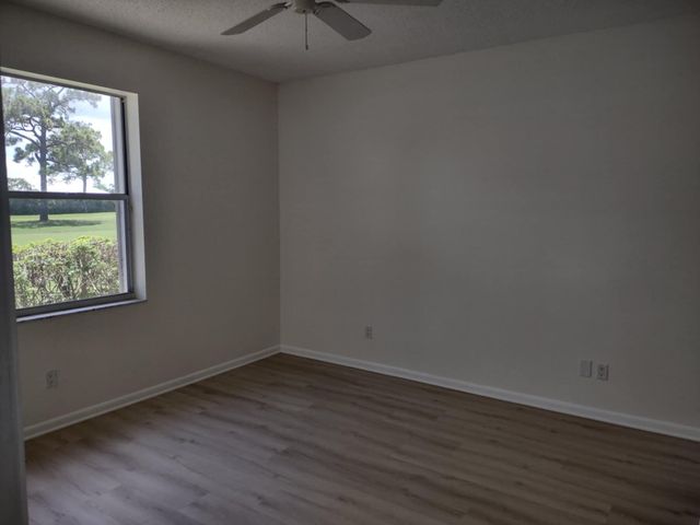 18081 SE Country Club Drive Apt 341, Jupiter, FL 33469