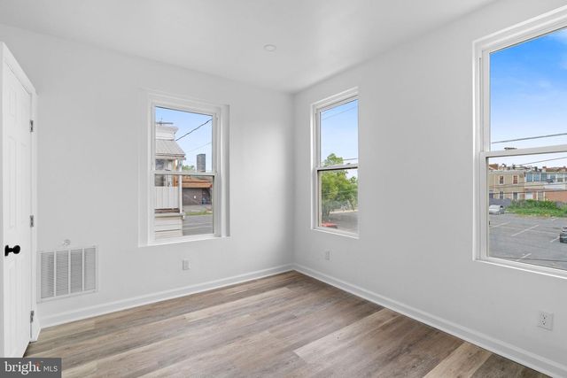 910 PIKE ST, Reading, PA 19604