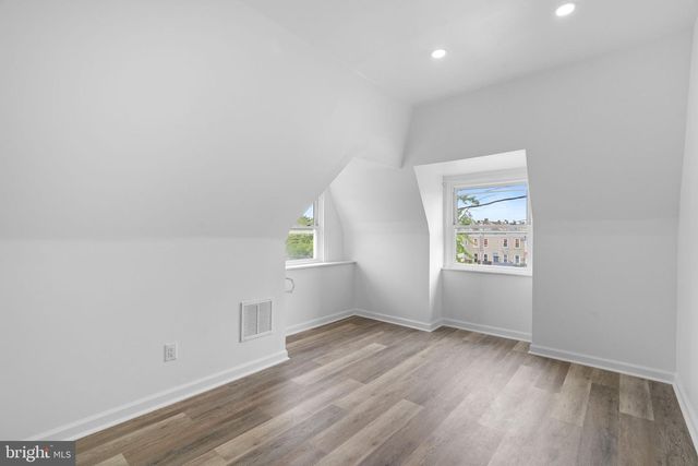 910 PIKE ST, Reading, PA 19604