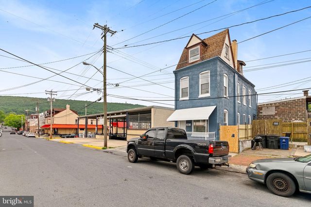 910 PIKE ST, Reading, PA 19604