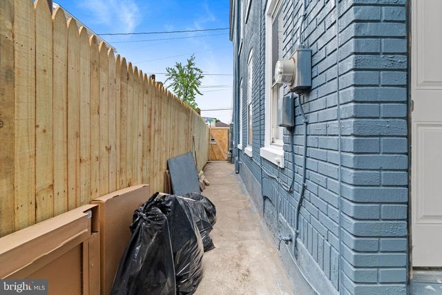 910 PIKE ST, Reading, PA 19604