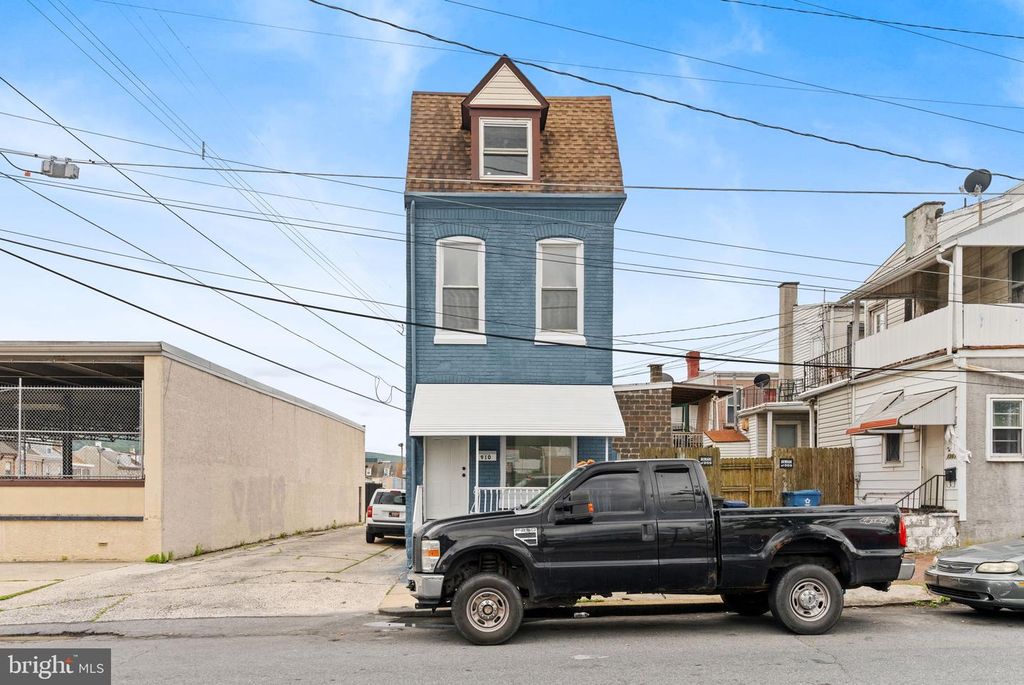 910 PIKE ST, Reading, PA 19604