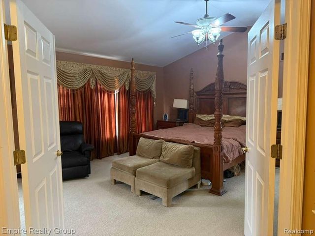 33889 Stonecrest Drive, Sterling Heights, MI 48312