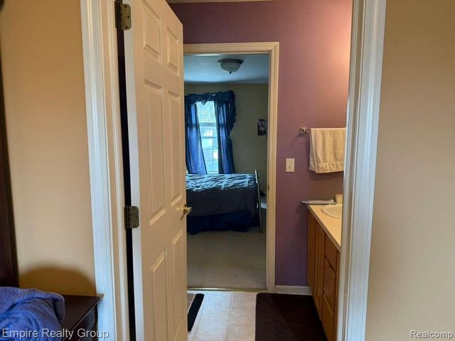 33889 Stonecrest Drive, Sterling Heights, MI 48312