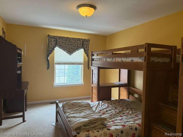 33889 Stonecrest Drive, Sterling Heights, MI 48312