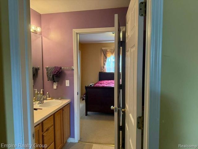 33889 Stonecrest Drive, Sterling Heights, MI 48312