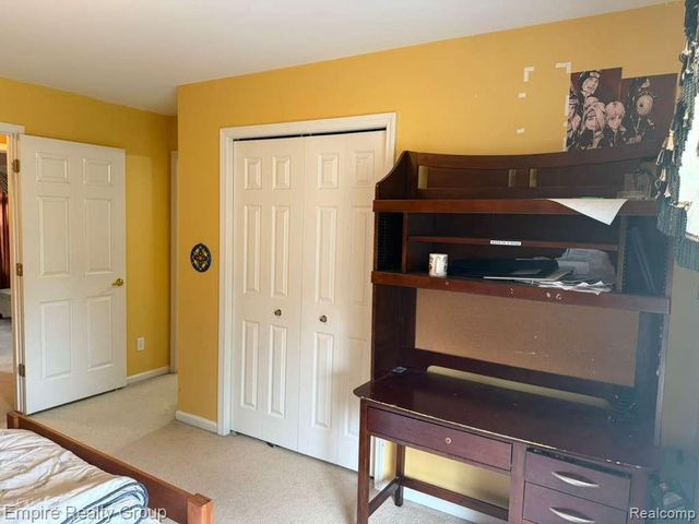 33889 Stonecrest Drive, Sterling Heights, MI 48312