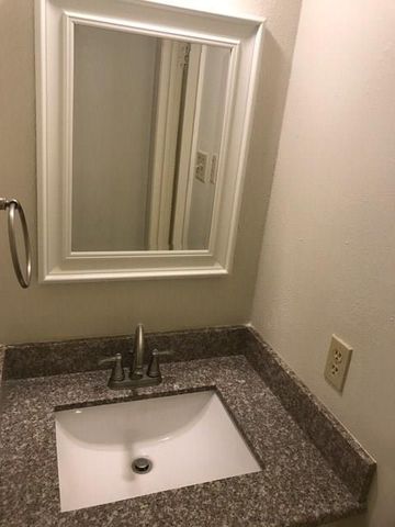 9102 Sedgemoor TRL B, Austin, TX 78748