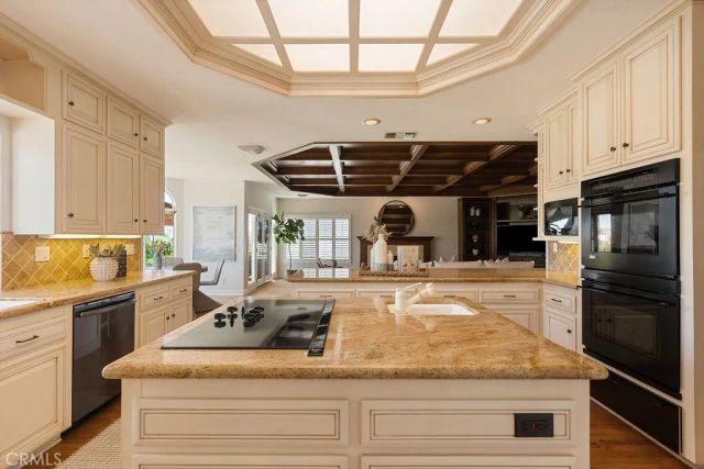 3802 E Rolling Green Lane, Orange, CA 92867
