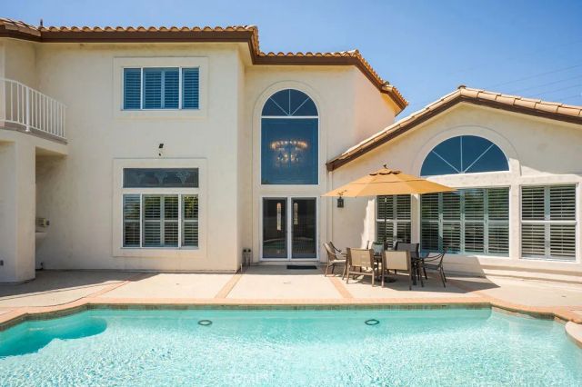 3802 E Rolling Green Lane, Orange, CA 92867