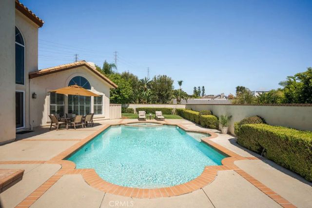 3802 E Rolling Green Lane, Orange, CA 92867