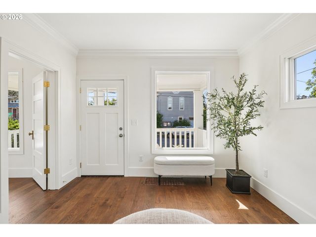 6404 Ne 10TH Ave, Portland, OR 97211