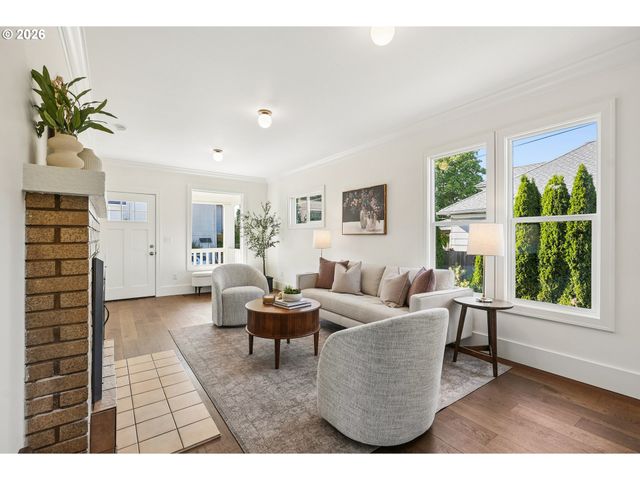 6404 Ne 10TH Ave, Portland, OR 97211