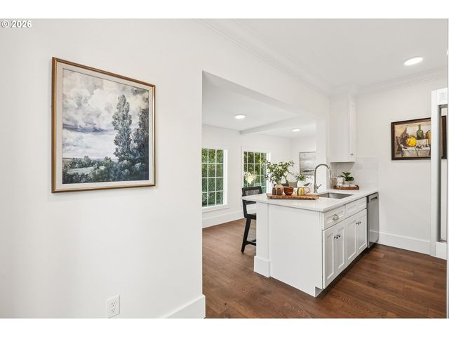 6404 Ne 10TH Ave, Portland, OR 97211