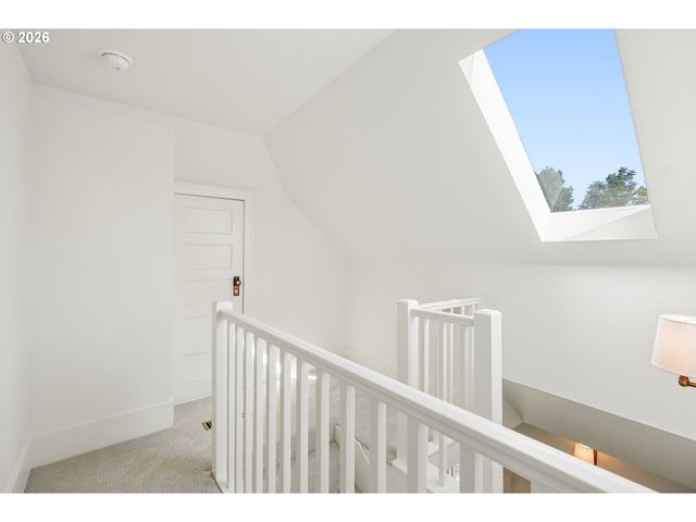 6404 Ne 10TH Ave, Portland, OR 97211