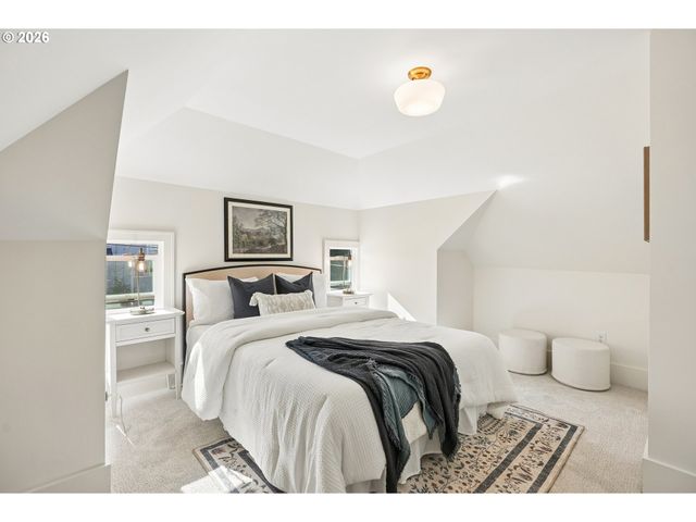 6404 Ne 10TH Ave, Portland, OR 97211