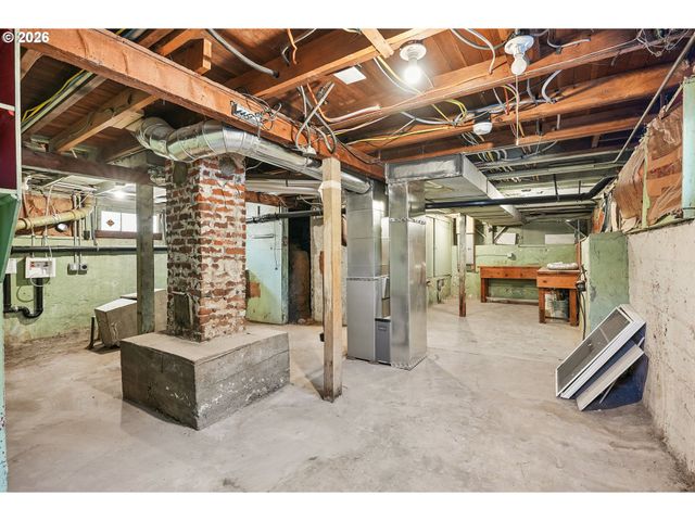 6404 Ne 10TH Ave, Portland, OR 97211