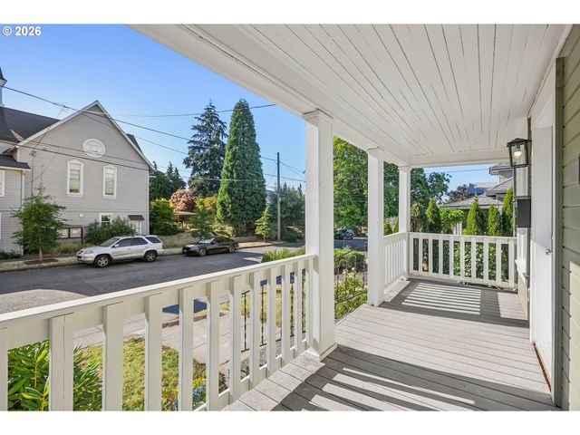 6404 Ne 10TH Ave, Portland, OR 97211