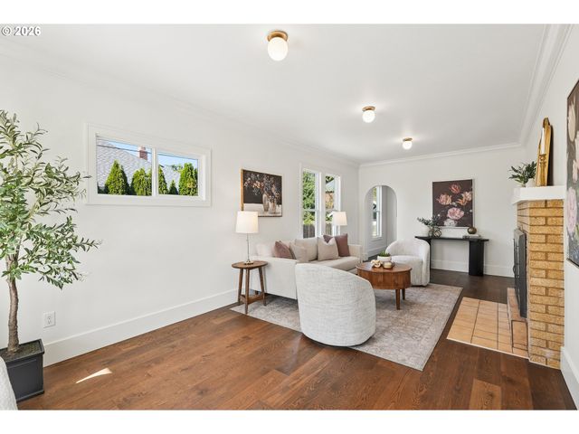 6404 Ne 10TH Ave, Portland, OR 97211