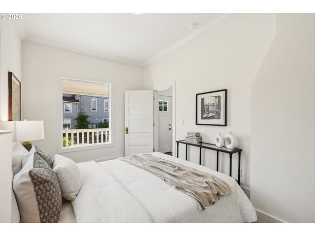 6404 Ne 10TH Ave, Portland, OR 97211