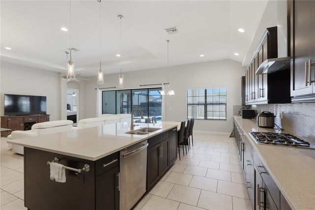 1028 CORETTO AVENUE, Brandon, FL 33511