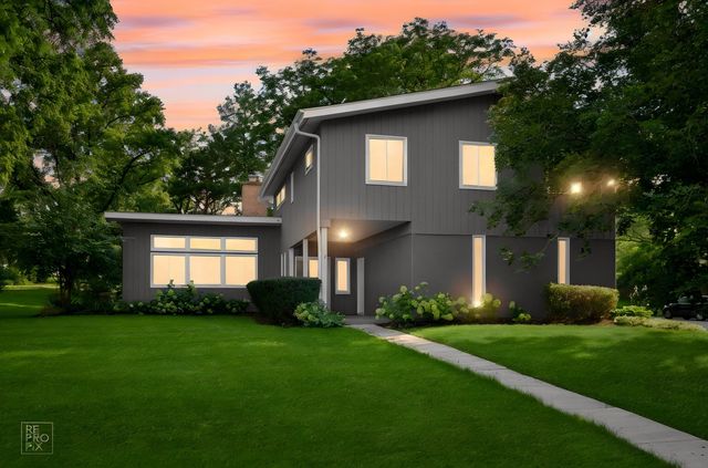 6S575 Bridlespur Drive, Naperville, IL 60540