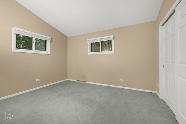 6S575 Bridlespur Drive, Naperville, IL 60540