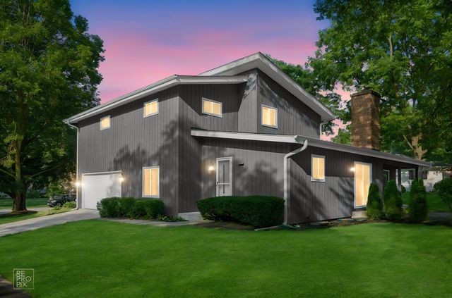 6S575 Bridlespur Drive, Naperville, IL 60540