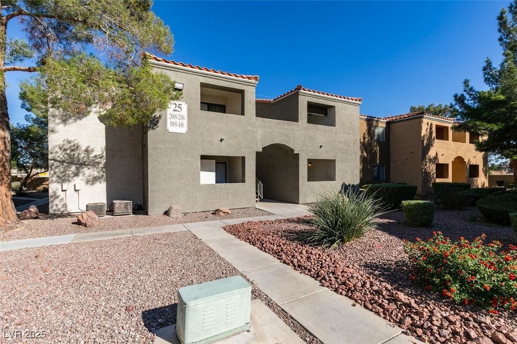 3151 Soaring Gulls Drive 2014, Las Vegas, NV 89128
